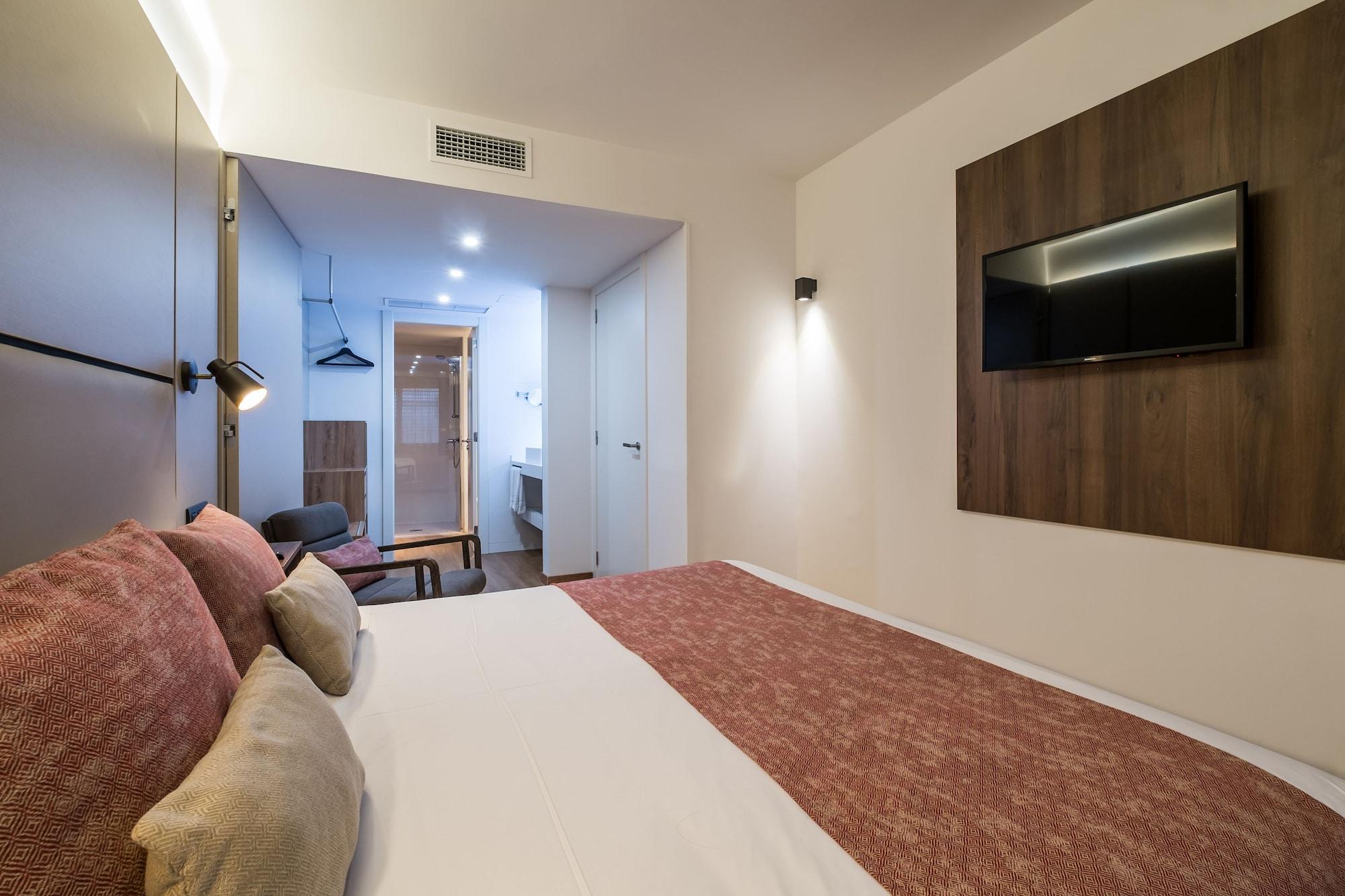 Pierre & Edificio Eurobuilding 2 Apartment *